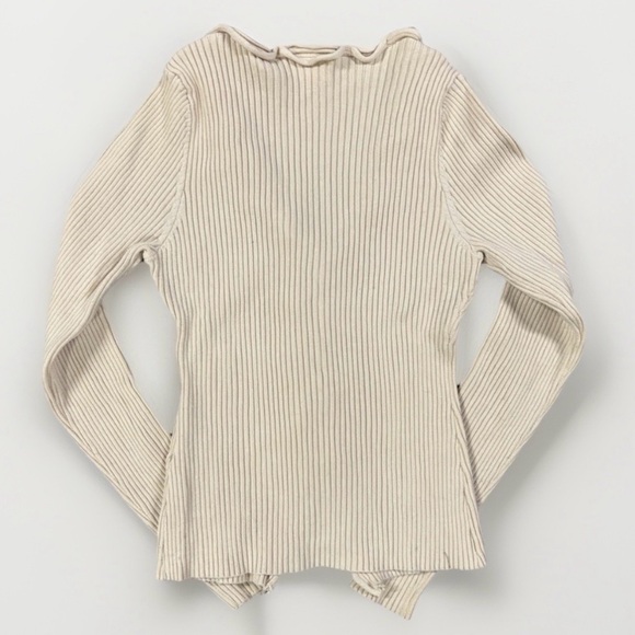 Find Me Now NWT Charlie Ruffled Cream Ribbed Sweater - Picture 7 of 8
